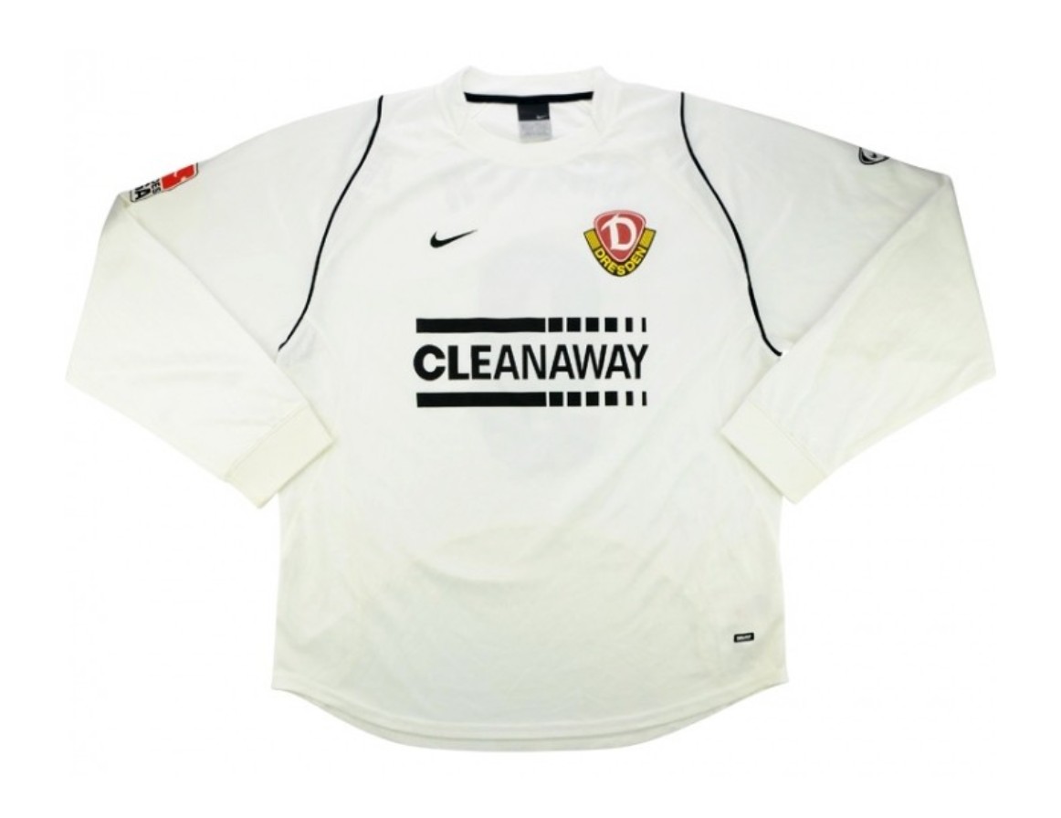 Dynamo Dresden 2005-06 Away Kit
