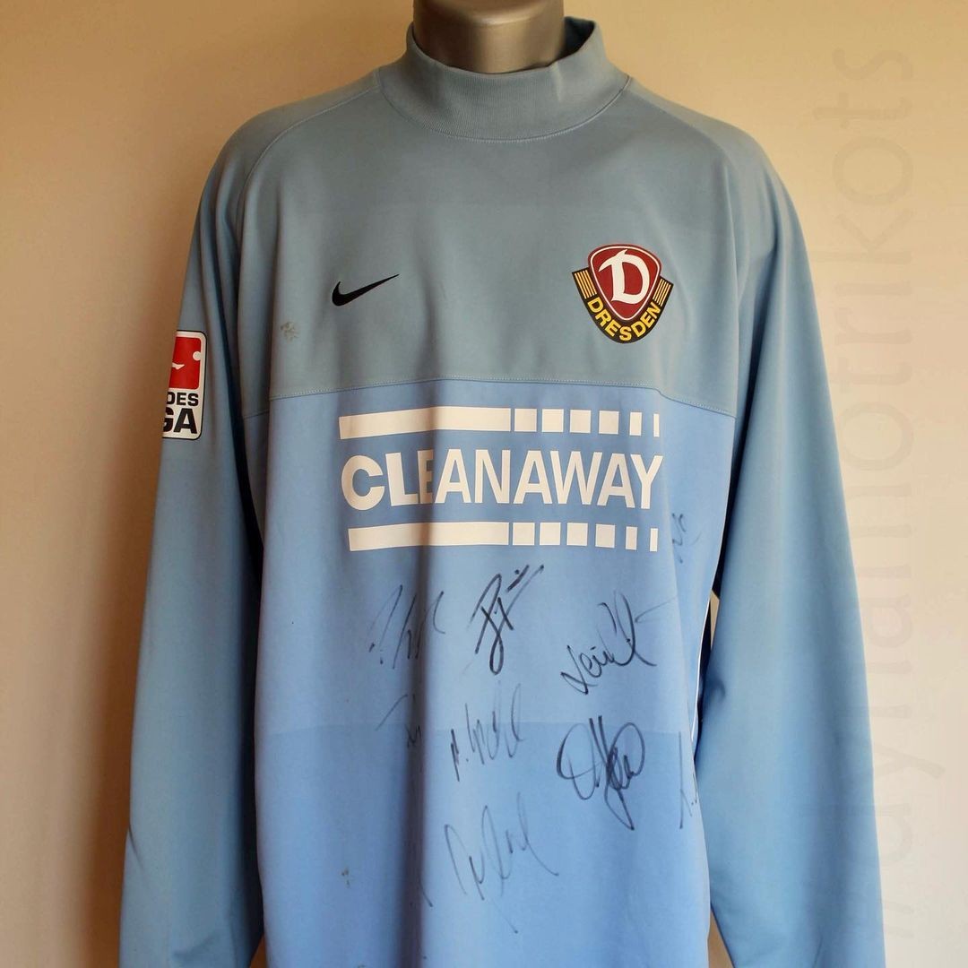 Dynamo Dresden 2005-06 GK 1 Kit