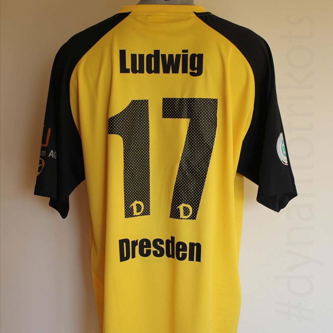 Dynamo Dresden 2006-07 Home V3 Kit