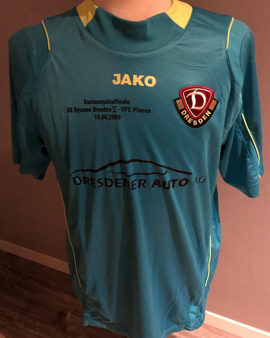 Dynamo Dresden 2008-09 GK 2 Kit