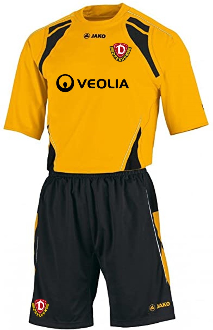 Dynamo Dresden 2009-10 Home Kit