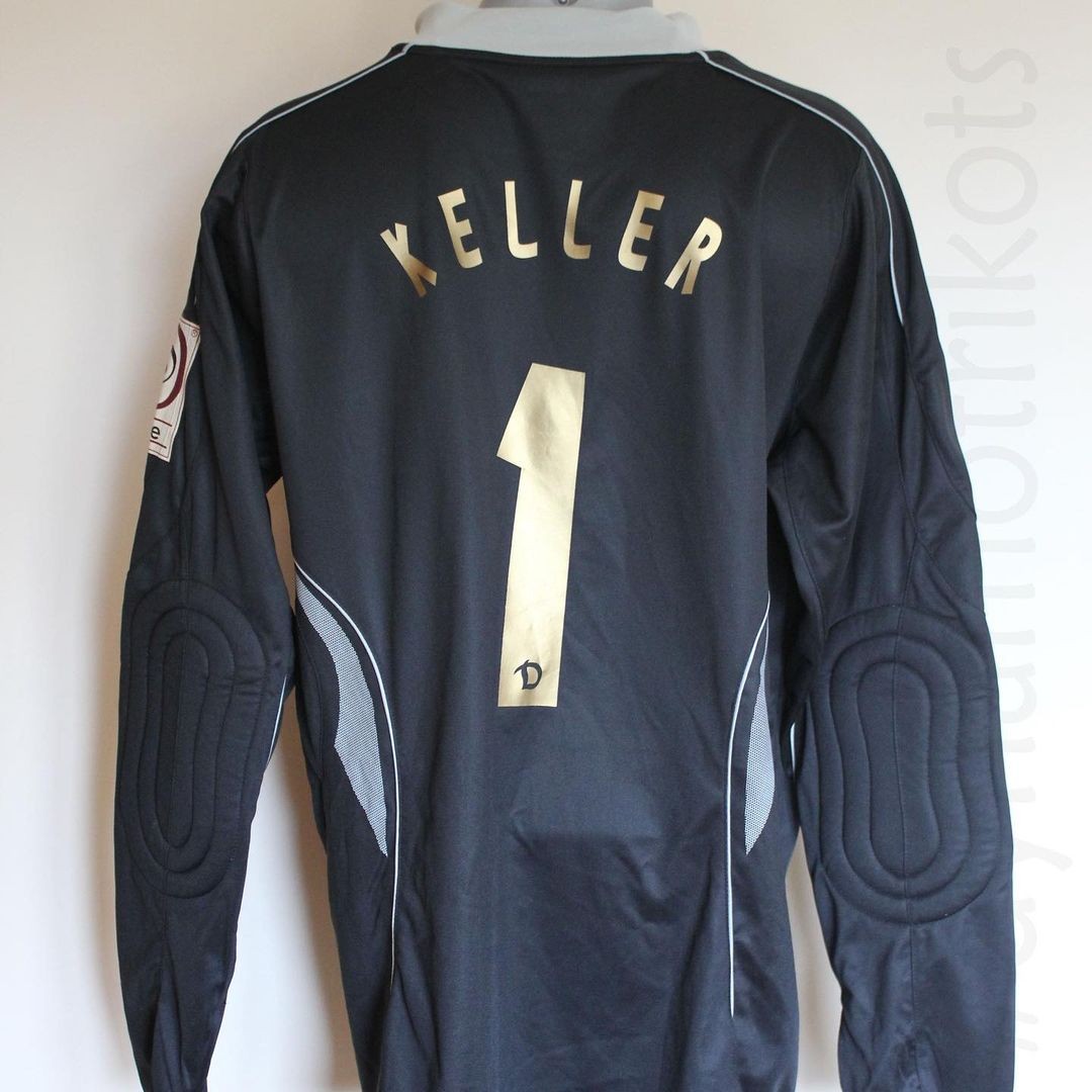 Dynamo Dresden 2010-11 GK Special Kit