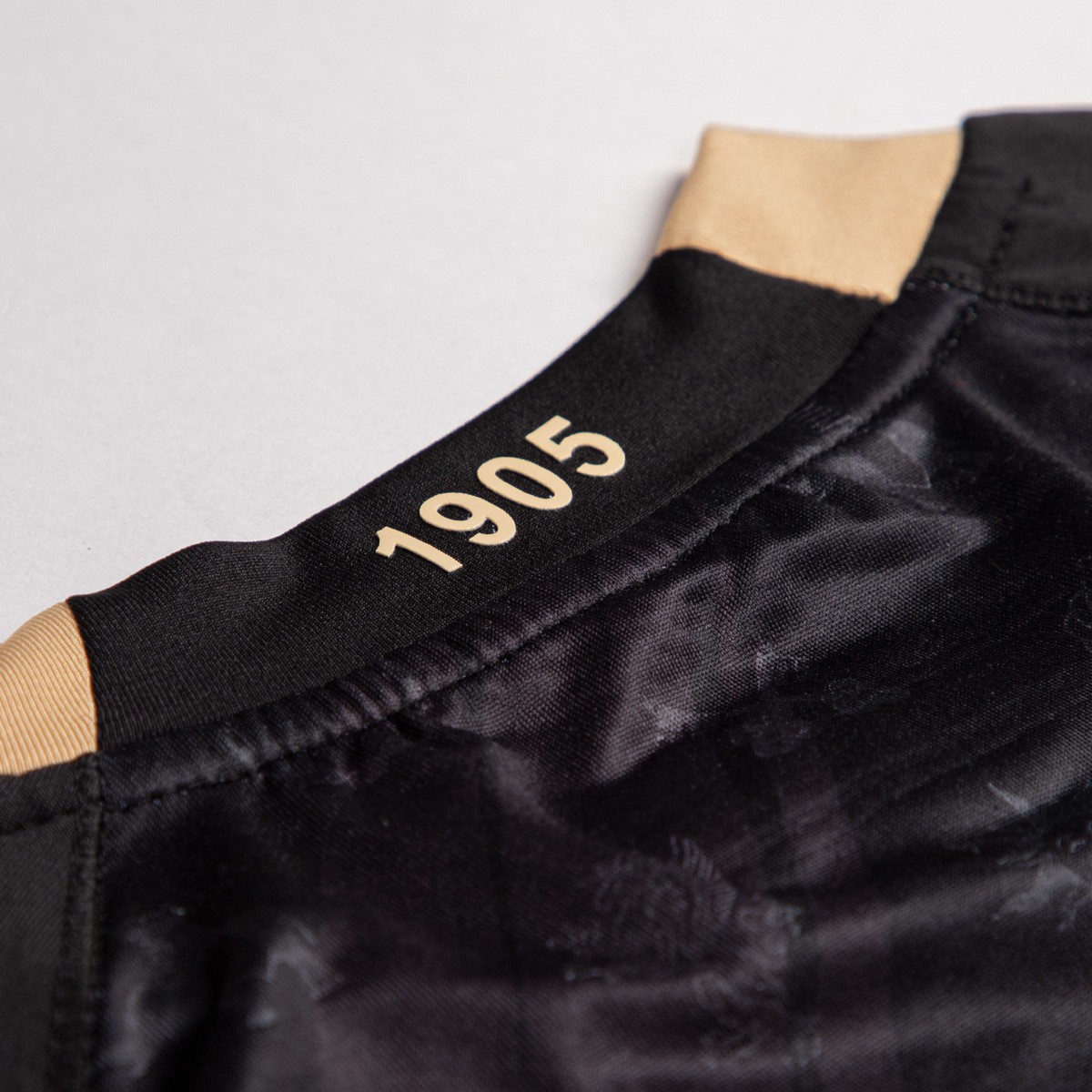 Perugia 2022-23 GK Home Kit