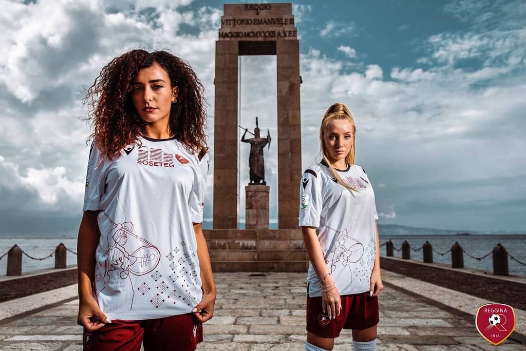 Reggina 2021-22 Away Kit