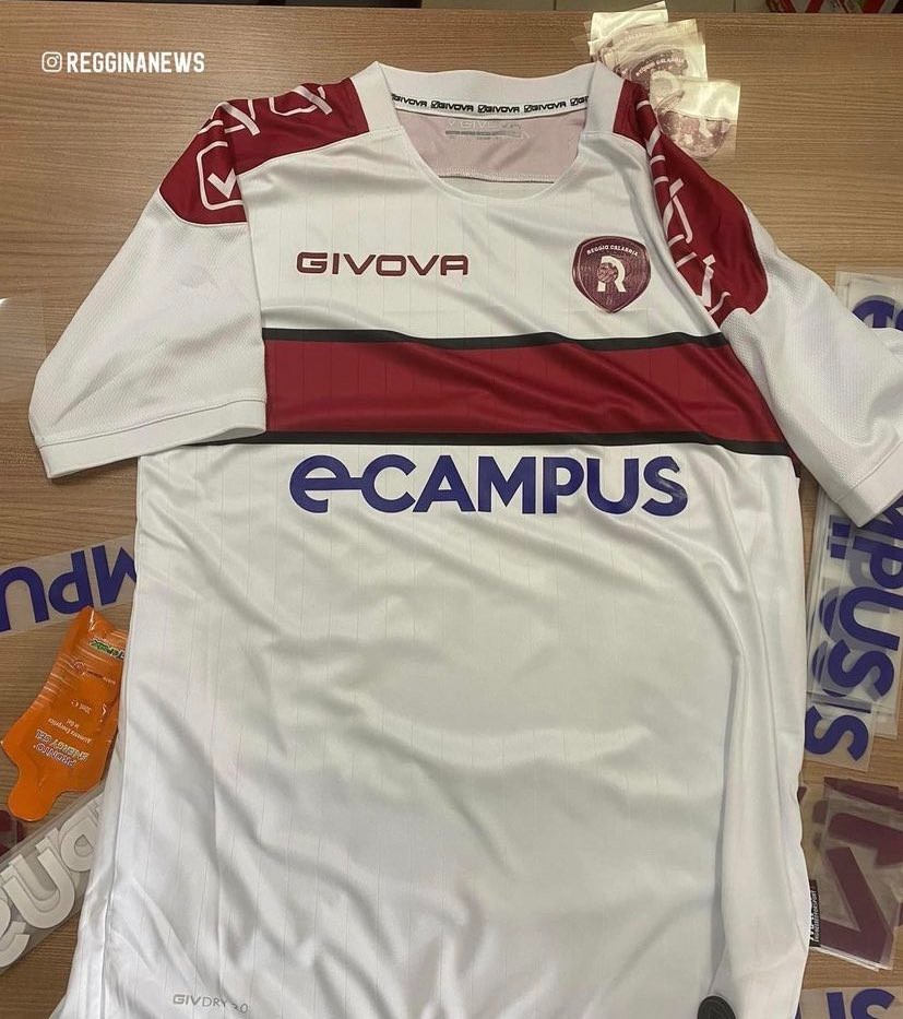 Reggina 2023-24 Away Kit
