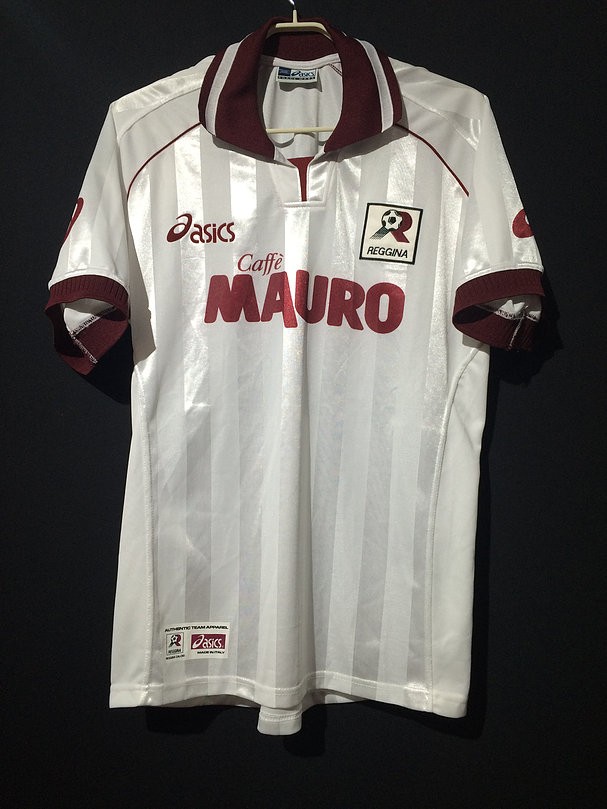 Reggina 2001-02 Away Kit