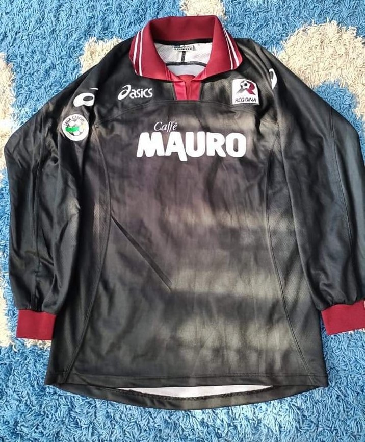 Reggina 2001-02 Third Kit