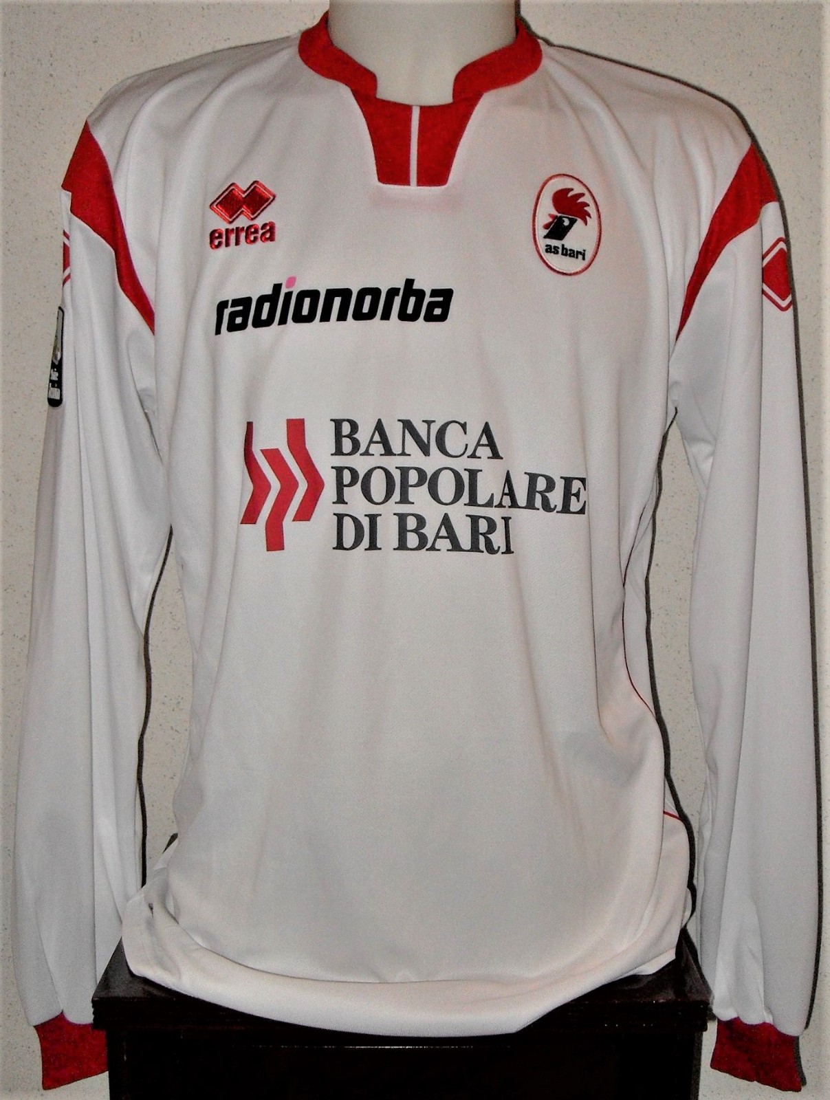 SSC Bari 2011-12 Home Kit
