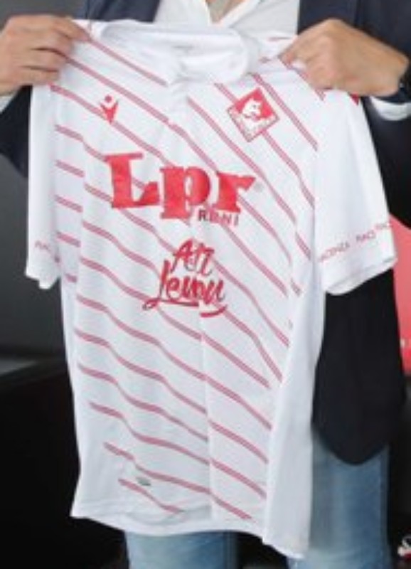 Piacenza 2021-22 Away Kit