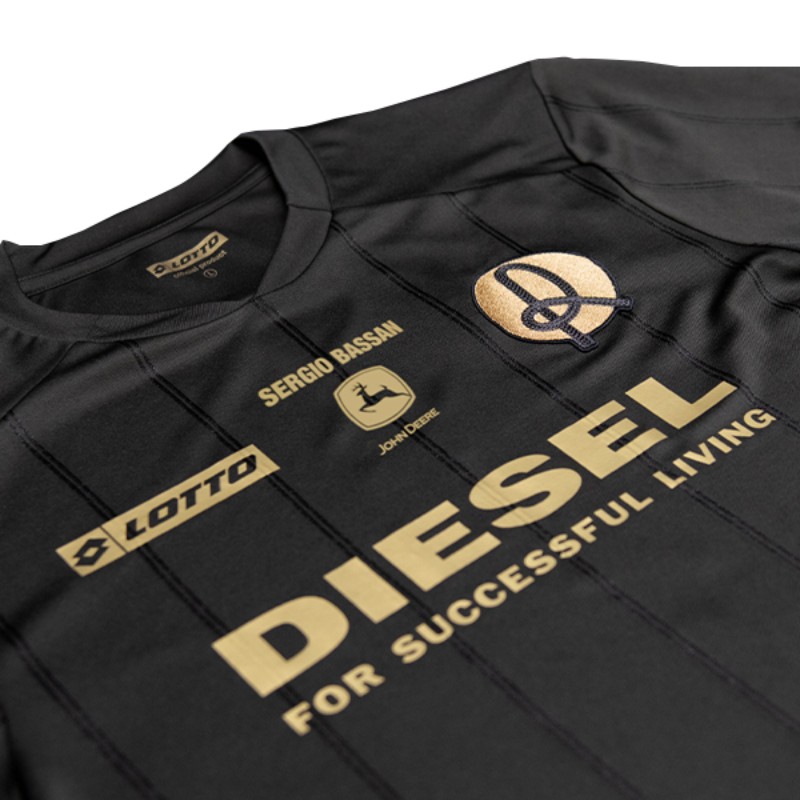 LR Vicenza 2020-21 Away Kit