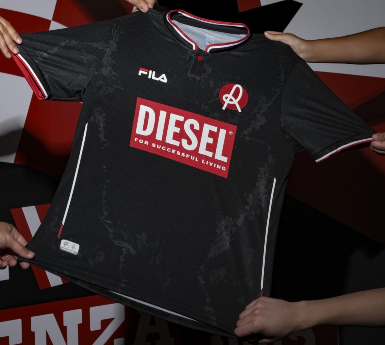 LR Vicenza 2023-24 Away Kit