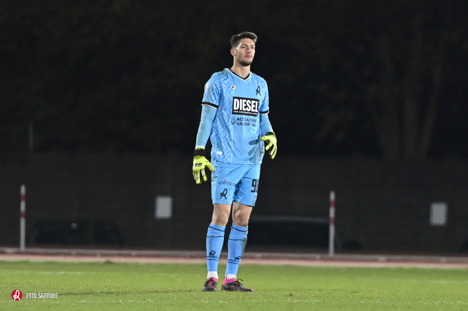 LR Vicenza 2024-25 GK 2 Kit