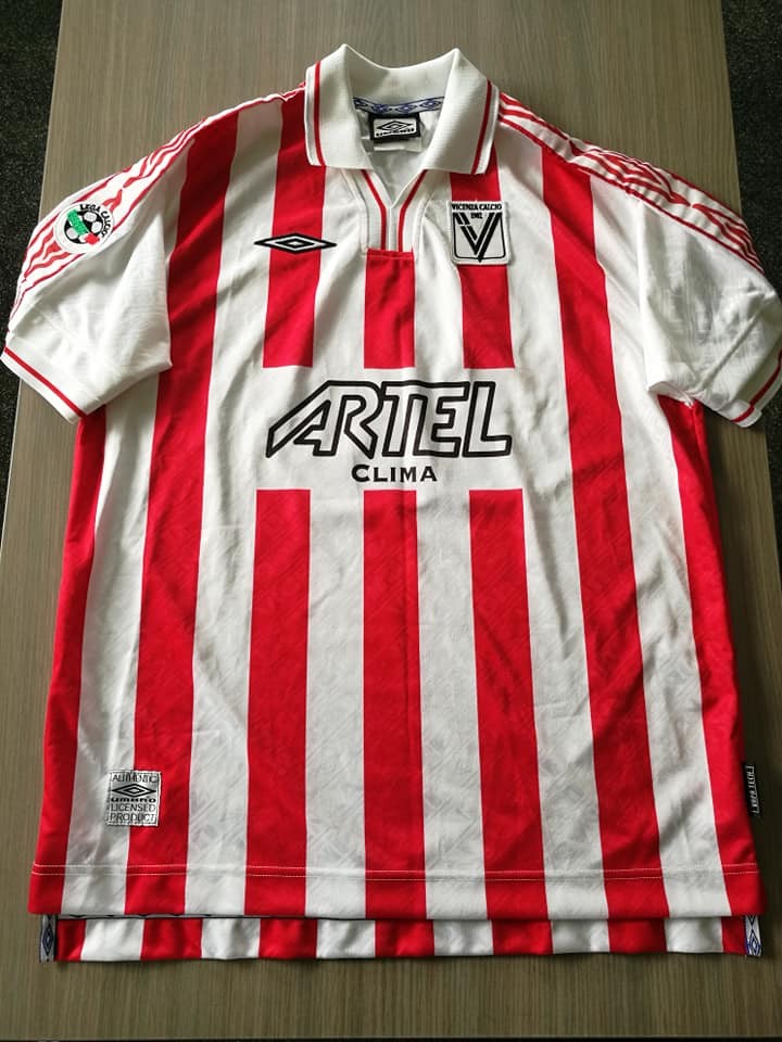 Vicenza Calcio 2000-01 Home Kit