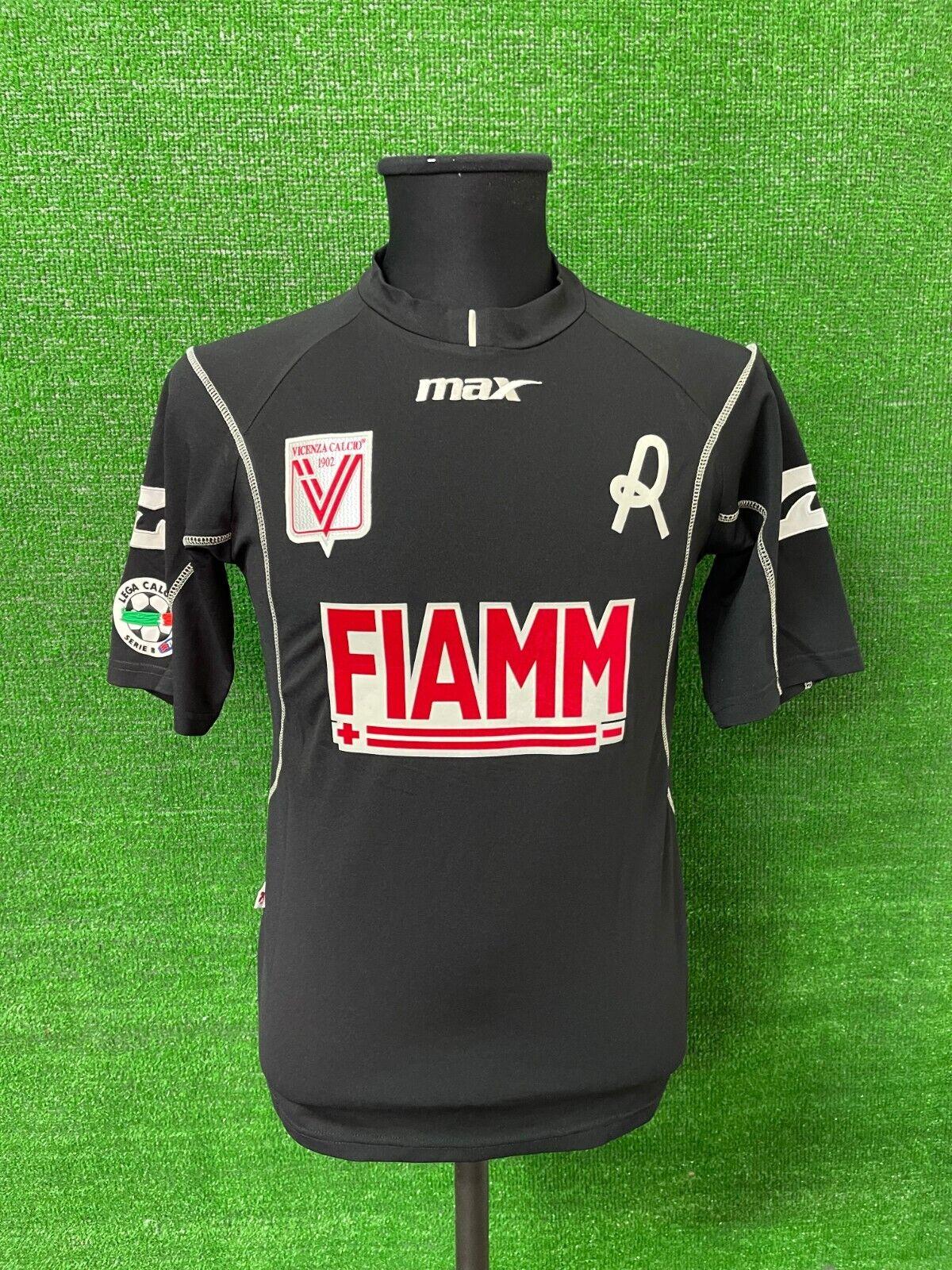 Vicenza Calcio 2009-10 Away Kit