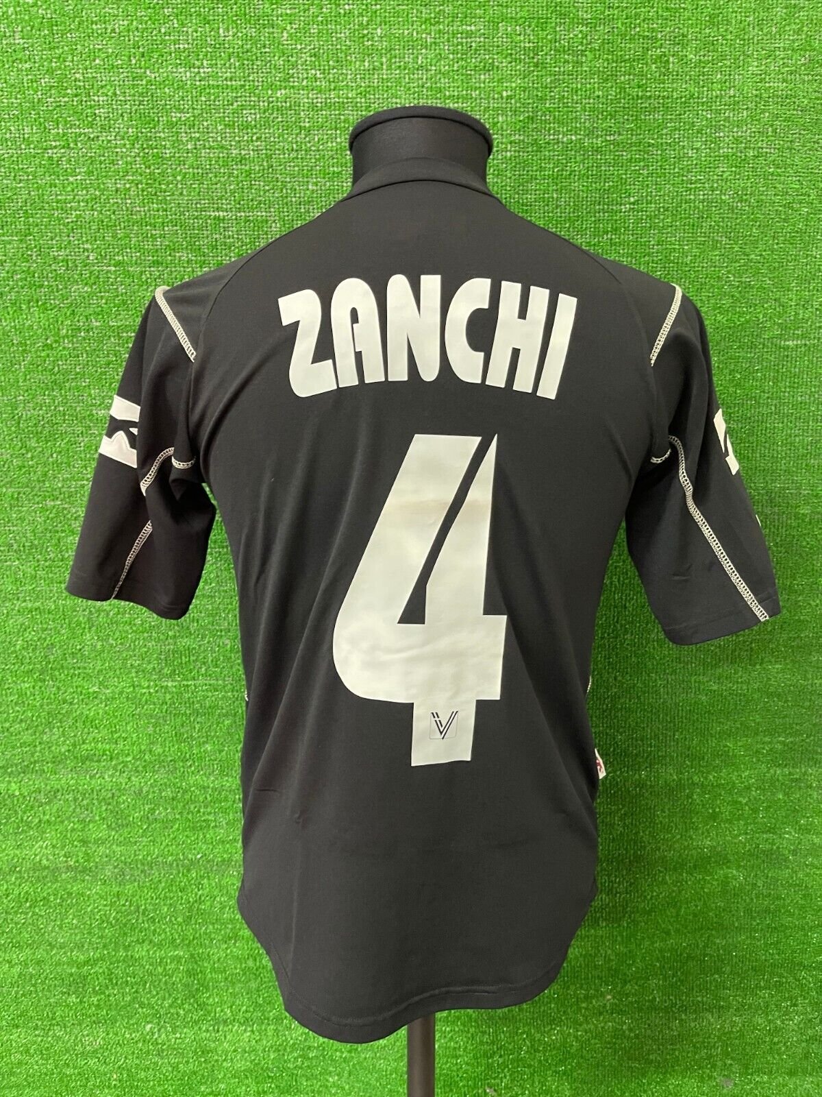 Vicenza Calcio 2009-10 Away Kit