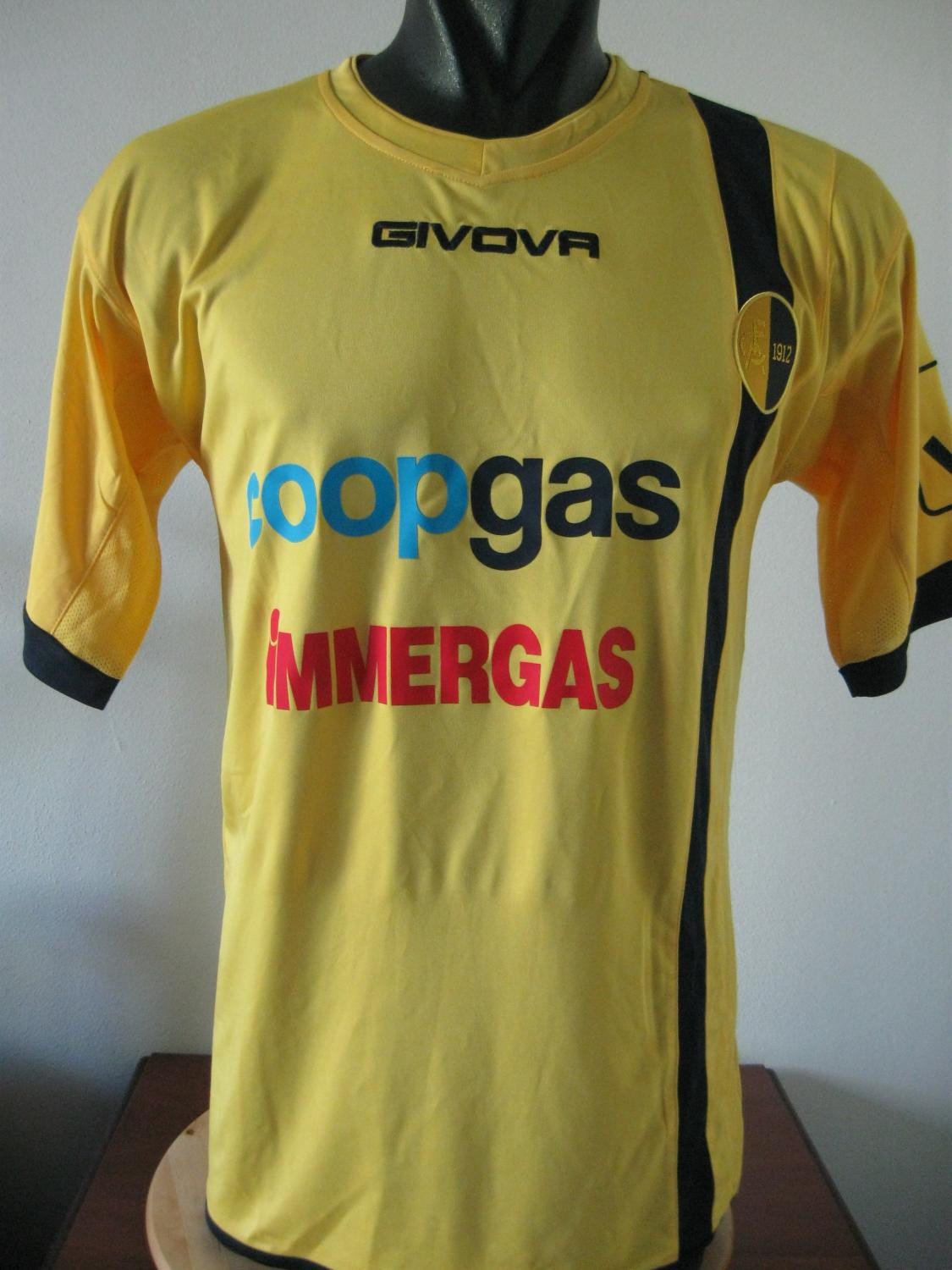 Modena FC 2011-12 Home Kit