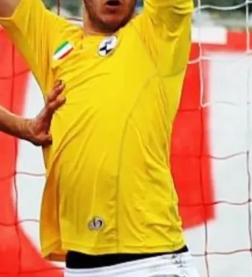 Siena 2015-16 GK 1 Kit