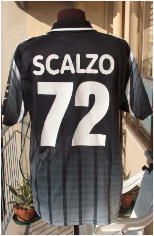 Siena 2000-01 Away Kit