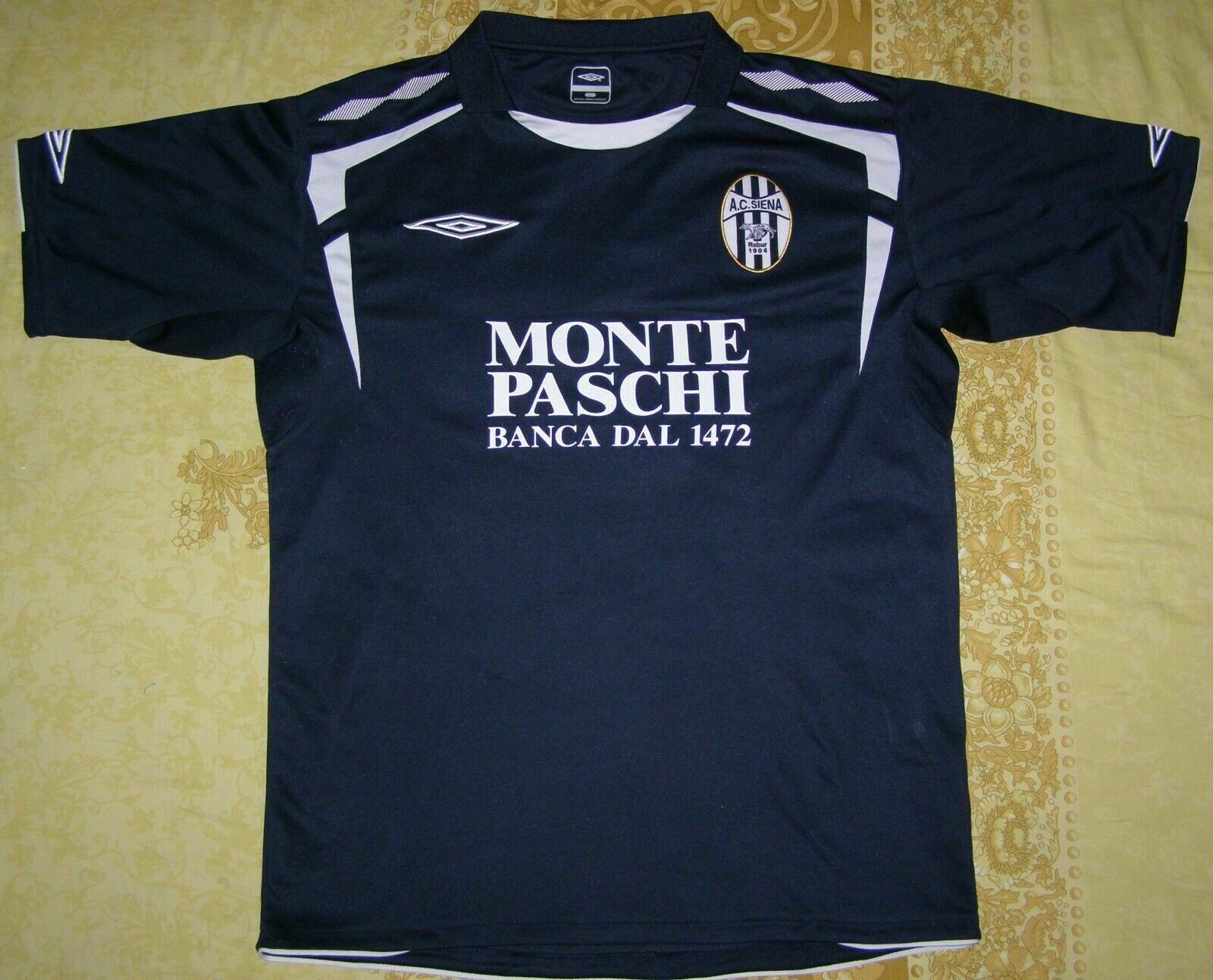 Siena 2008-09 Third Kit