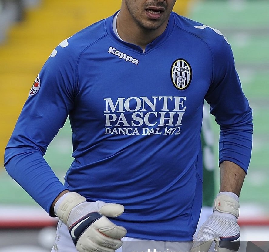 Siena 2009-10 GK 1 Kit