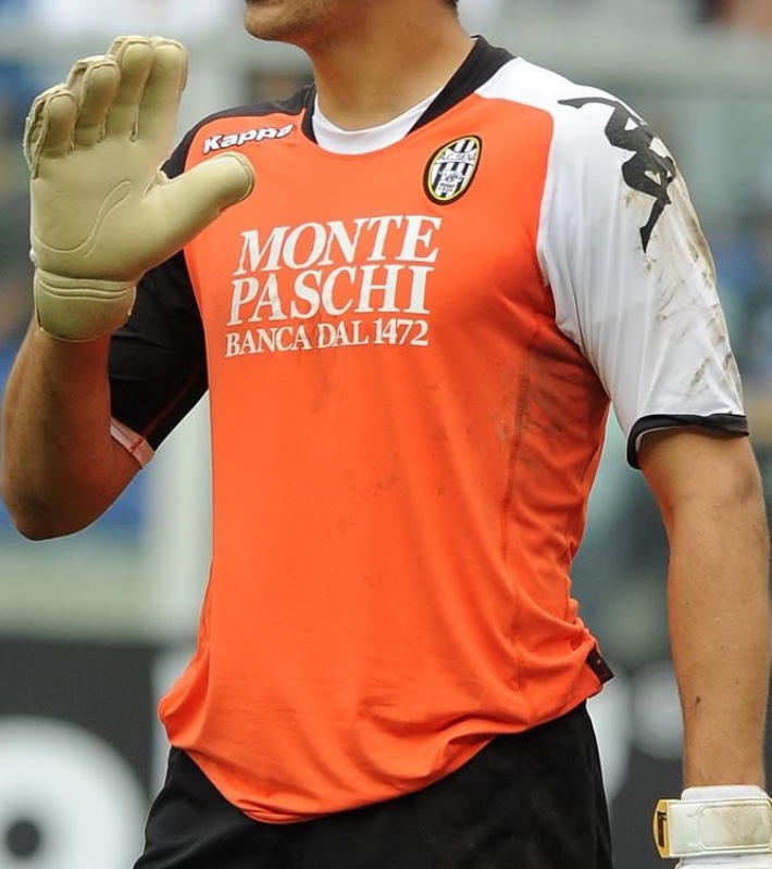 Siena 2009-10 GK 4 Kit