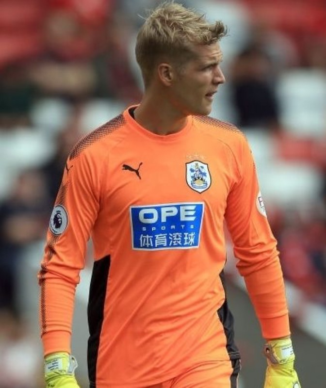 Huddersfield Town 2017-18 GK 4 Kit