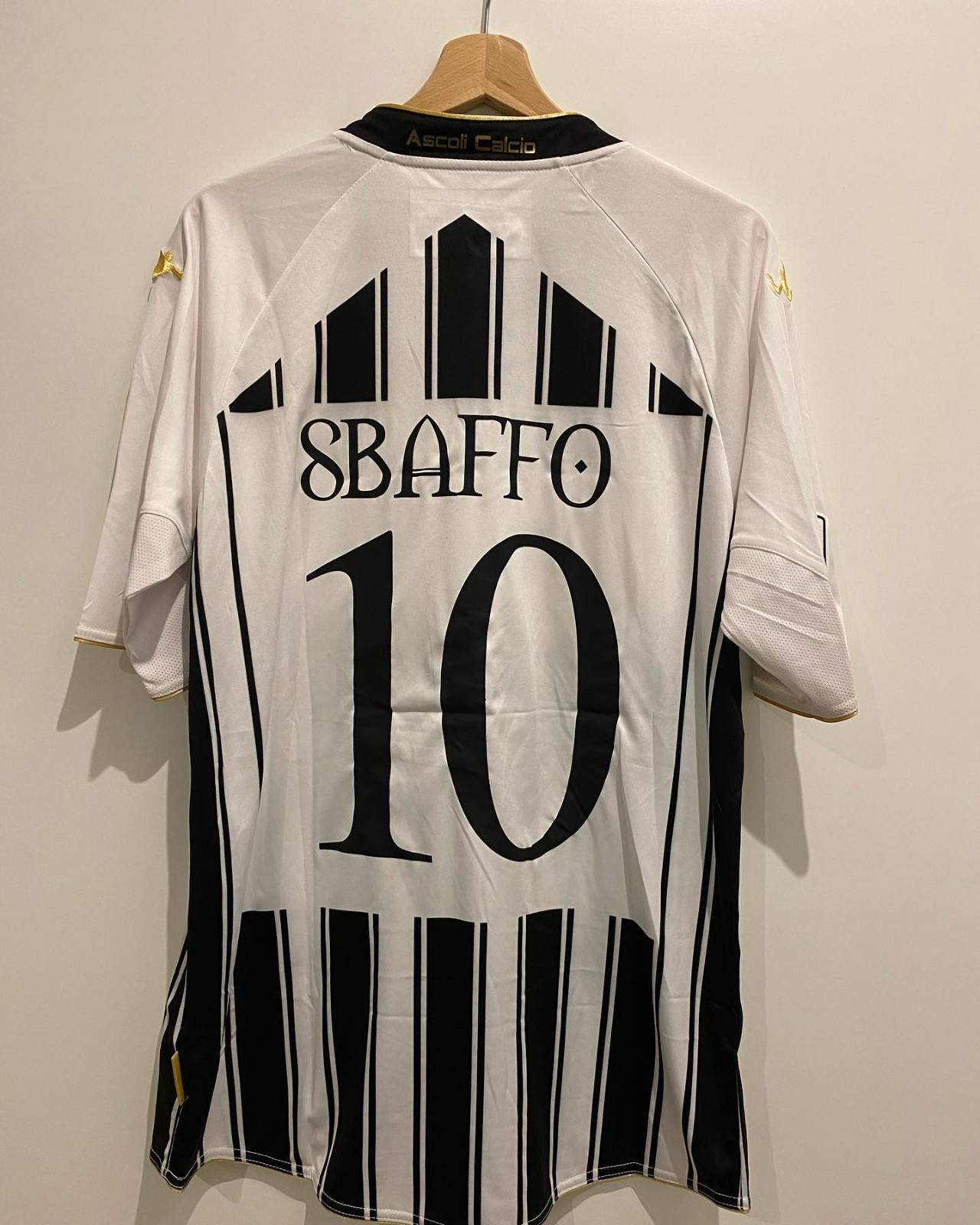 Ascoli 2011-12 Home Kit