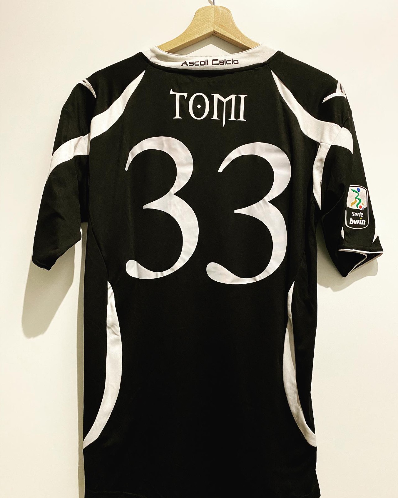 Ascoli 2011-12 Away Kit