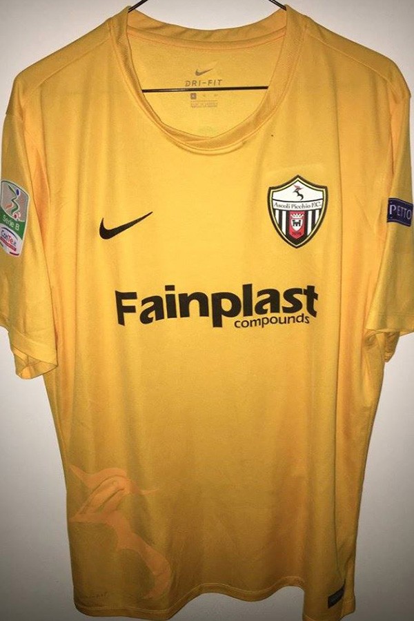 Ascoli 2016-17 Away Kit