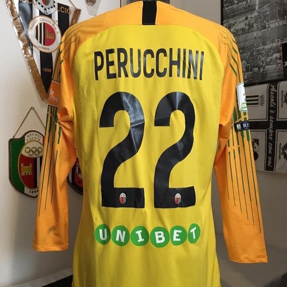 Ascoli 2018-19 GK 2 Kit