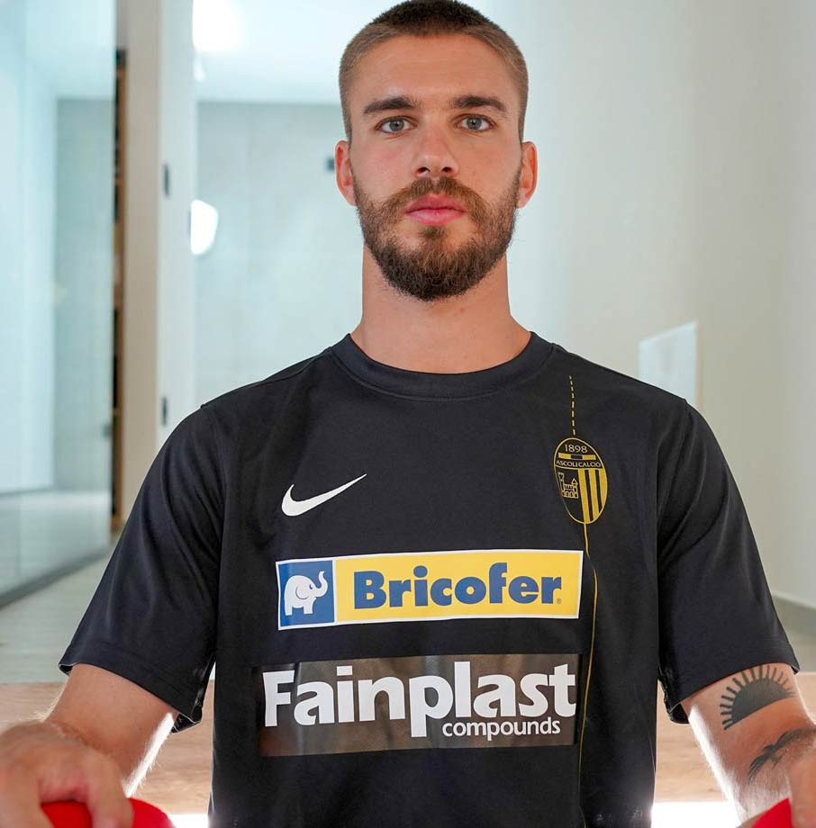 Ascoli 2021-22 Away Kit