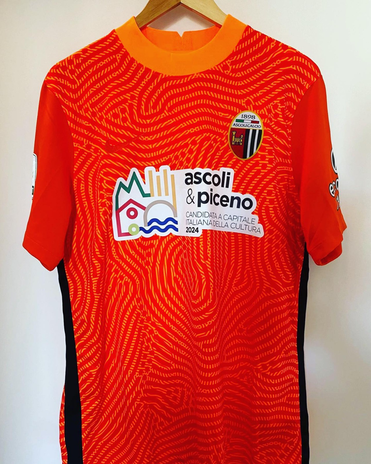 Ascoli 2021-22 GK 2 Kit