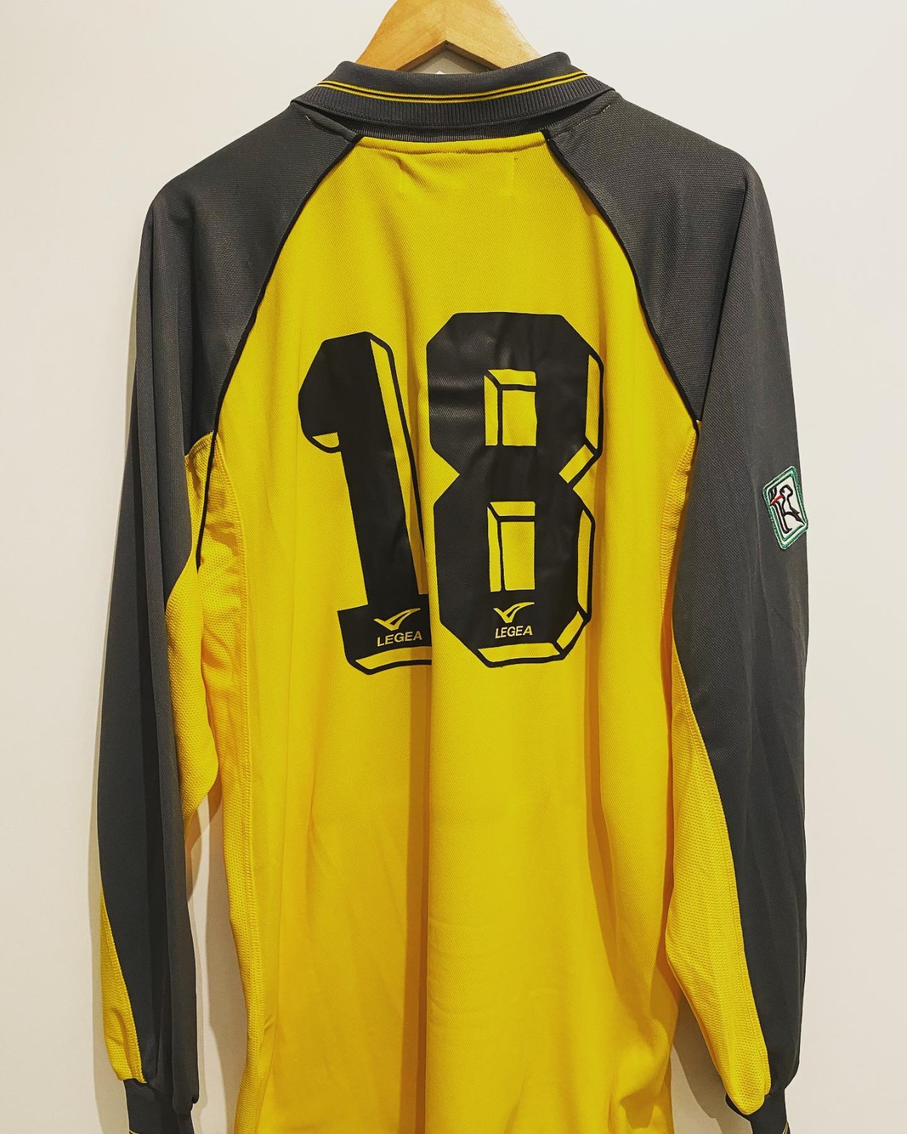 Ascoli 2001-02 Third Kit