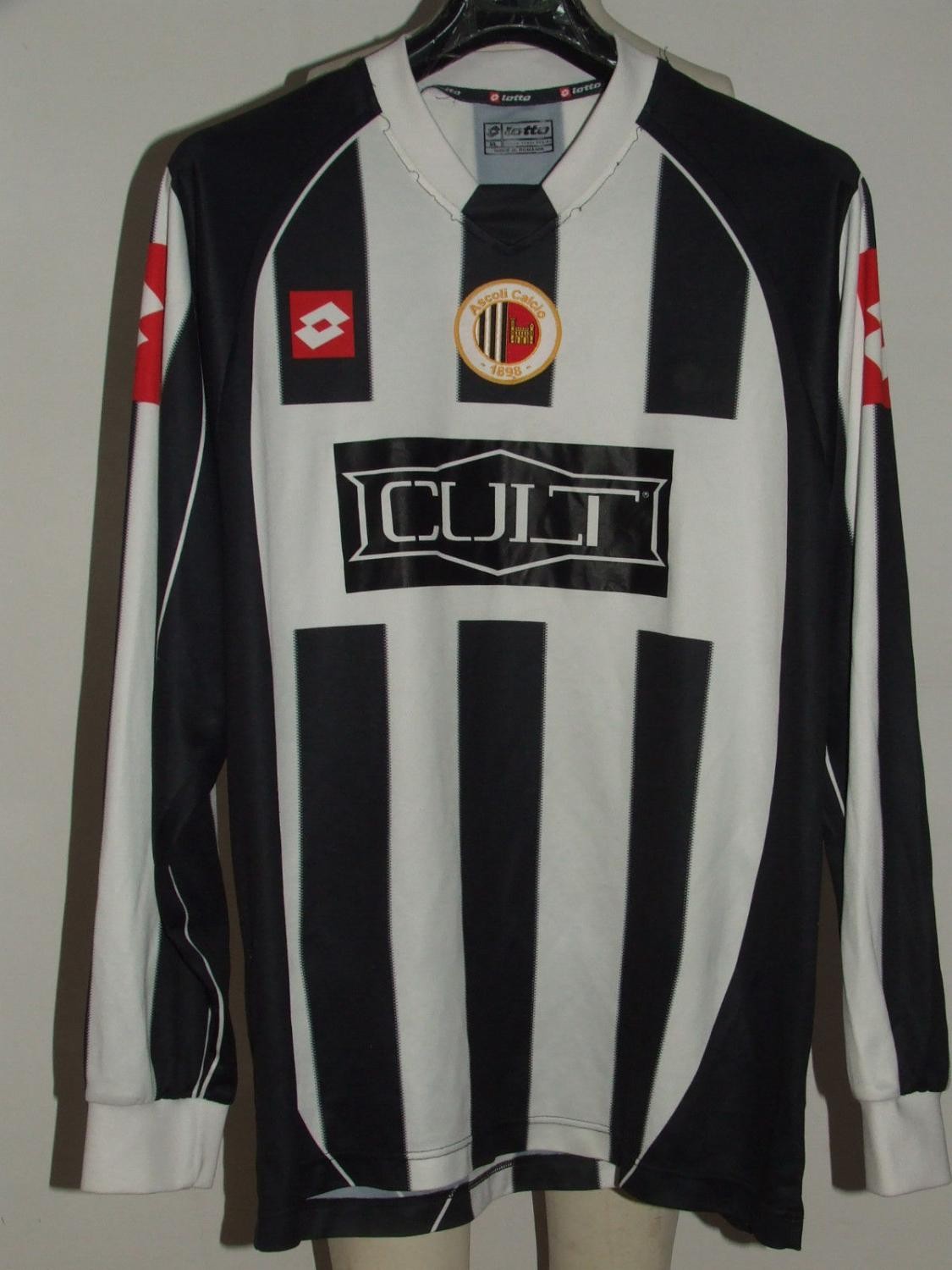 Ascoli 2005-06 Home Kit
