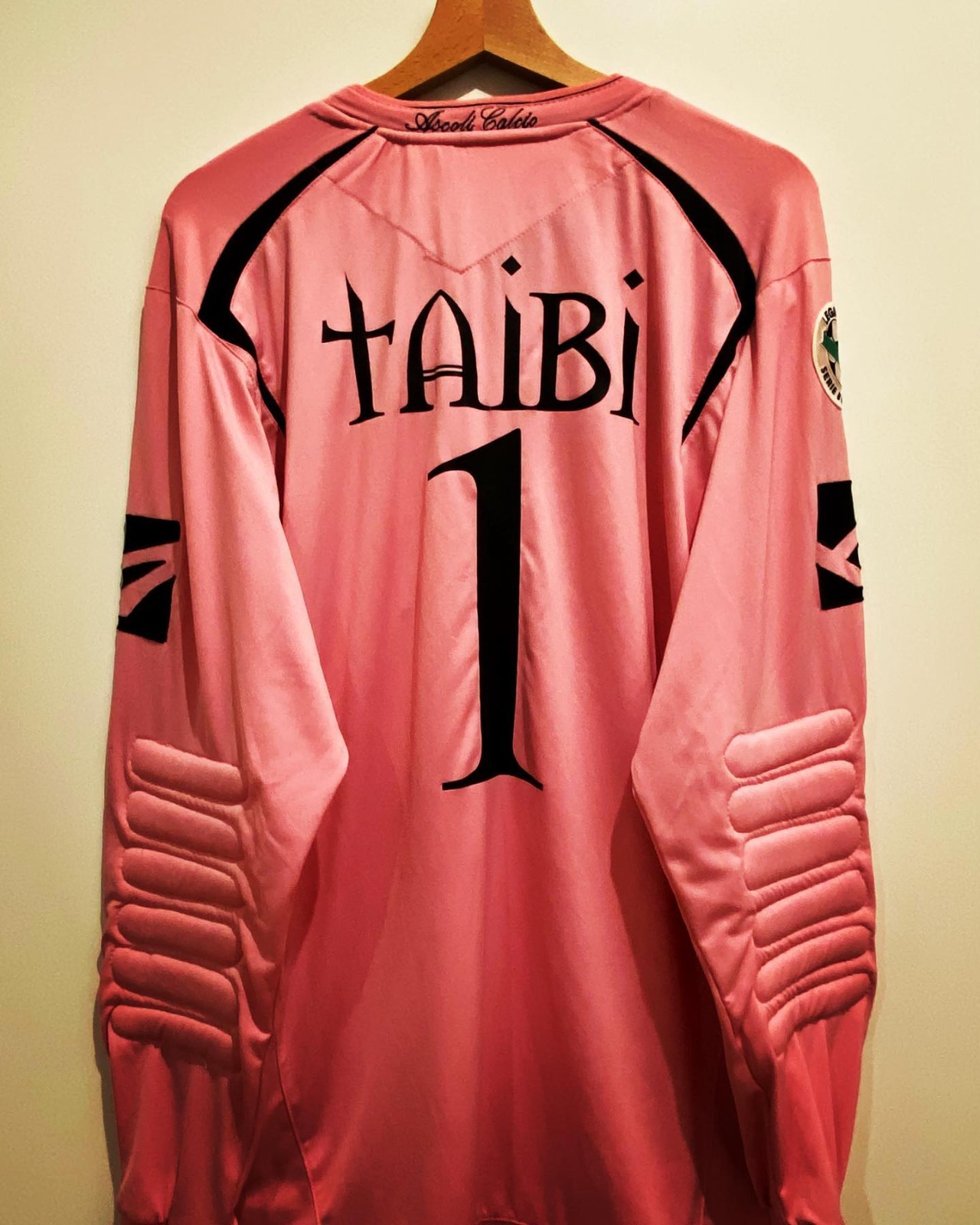 Ascoli 2008-09 GK 1 Kit