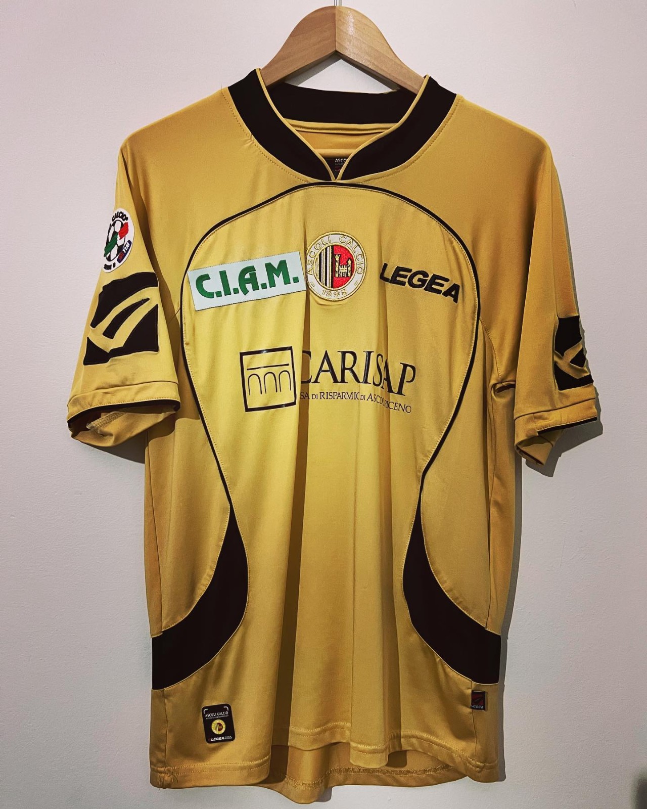 Ascoli 2009-10 Away Kit
