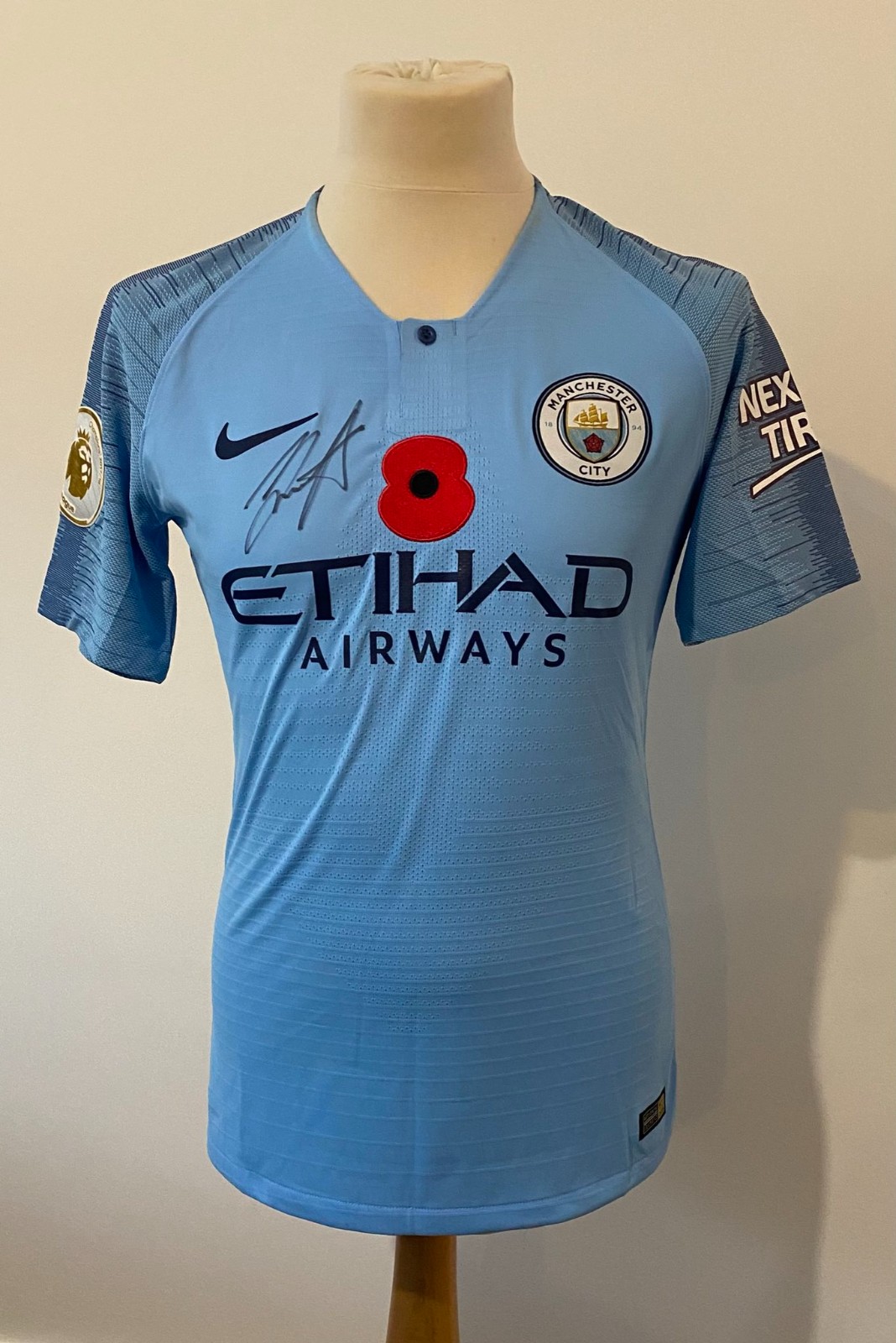 Manchester City 2018-19 Home V2 Kit