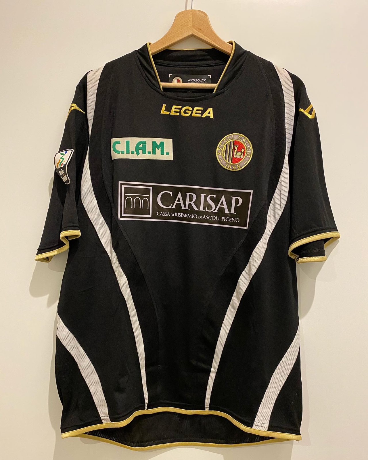 Ascoli 2010-11 Away Kit