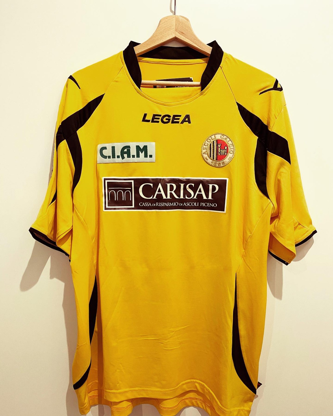 Ascoli 2010-11 Third Kit