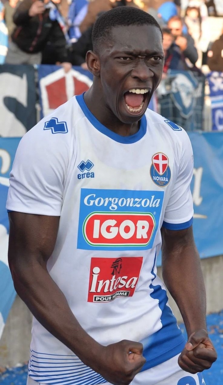 Novara 2021-22 Away Kit