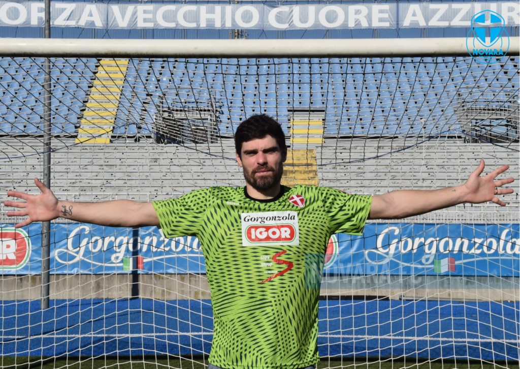 Novara 2022-23 GK Kit