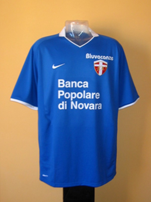 Novara 2008-09 Home Kit