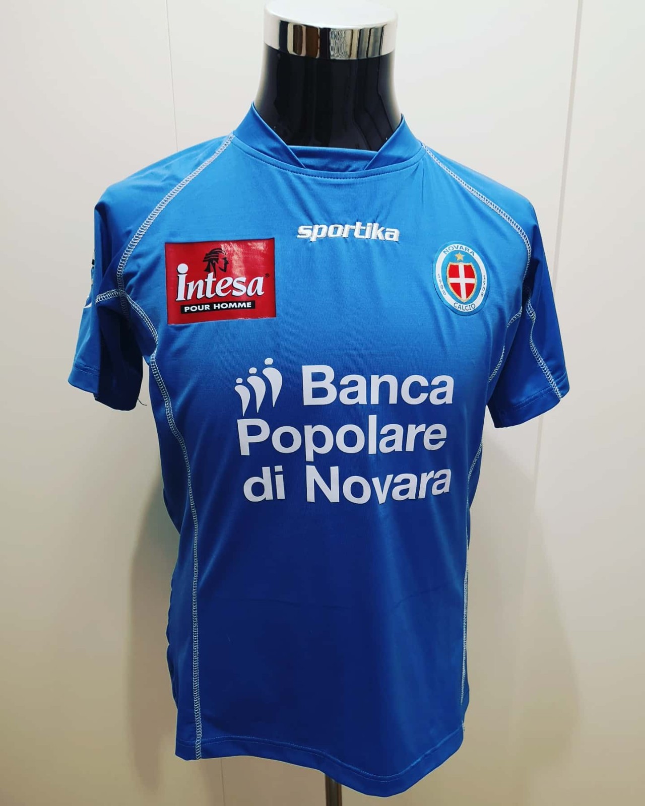 Novara 2010-11 Home Kit