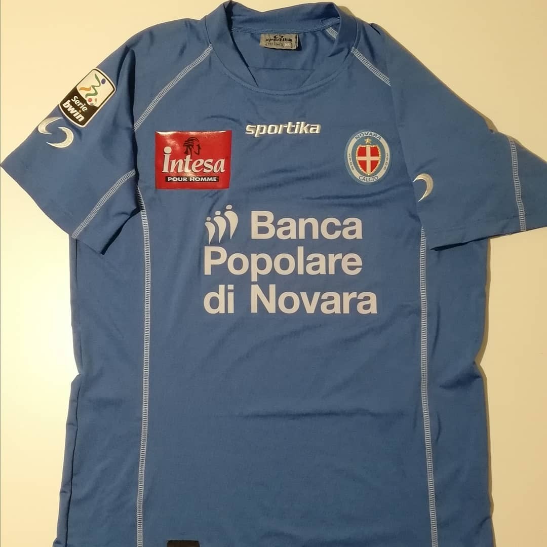Novara 2010-11 Home Kit