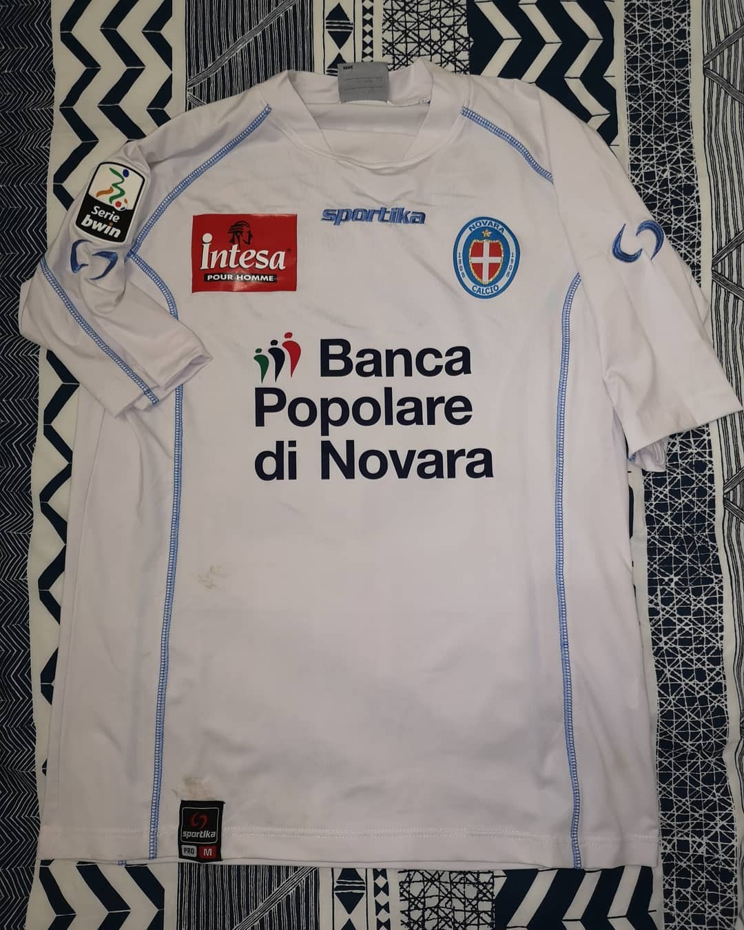 Novara 2010-11 Away Kit