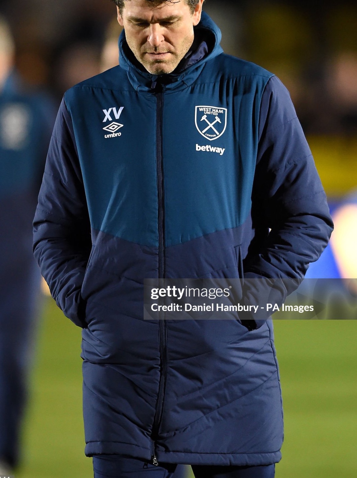 West Ham United 2018-19 Bench Kit