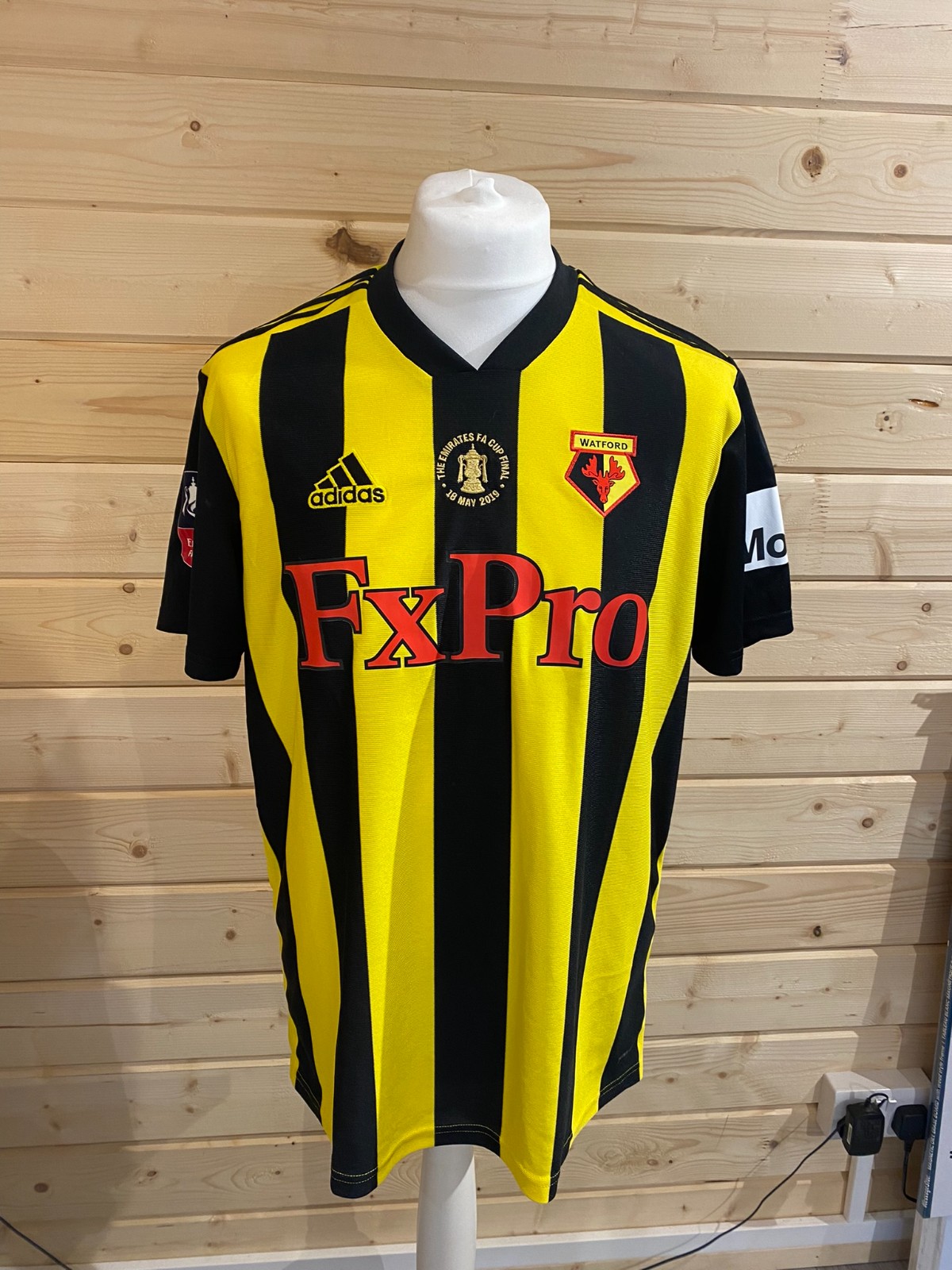 Watford FC 2018-19 FA Cup Final Kit