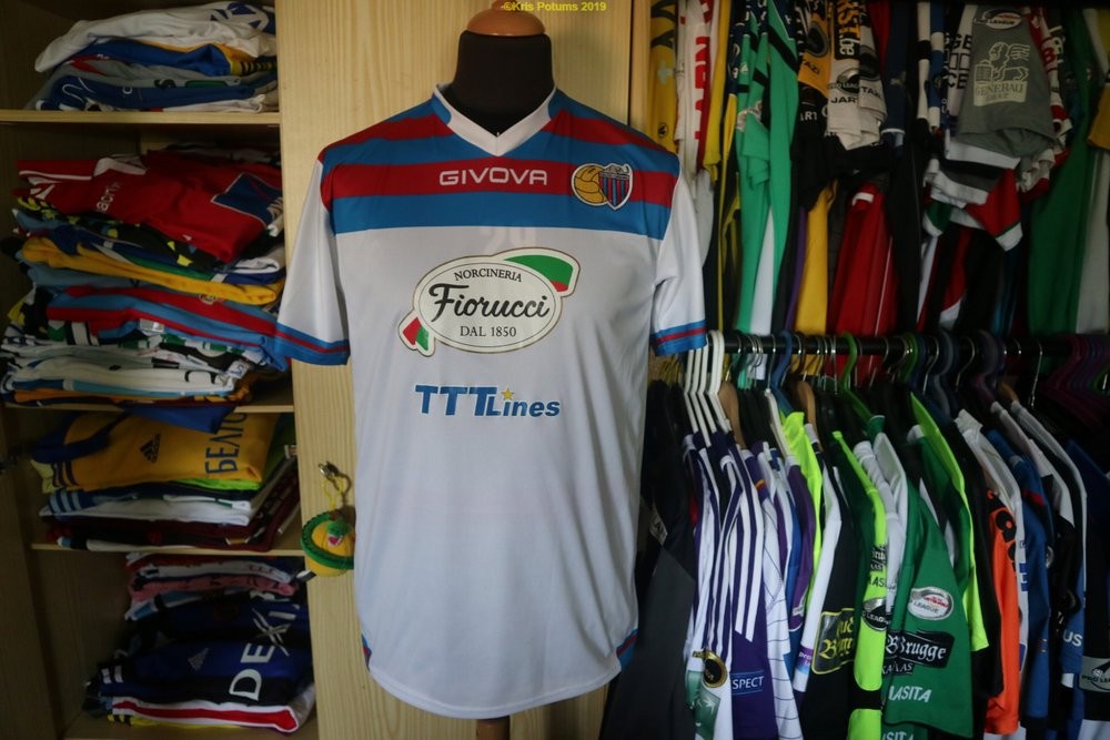 Catania 2013-14 Away Kit