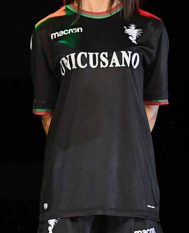 Ternana 2018-19 Fourth Kit
