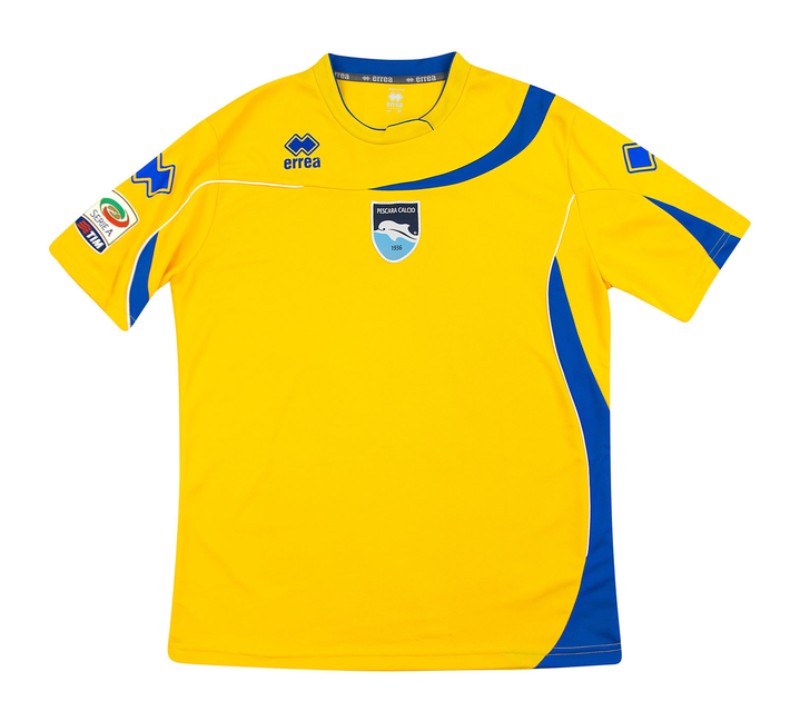 Pescara Calcio 2012-13 Third Kit